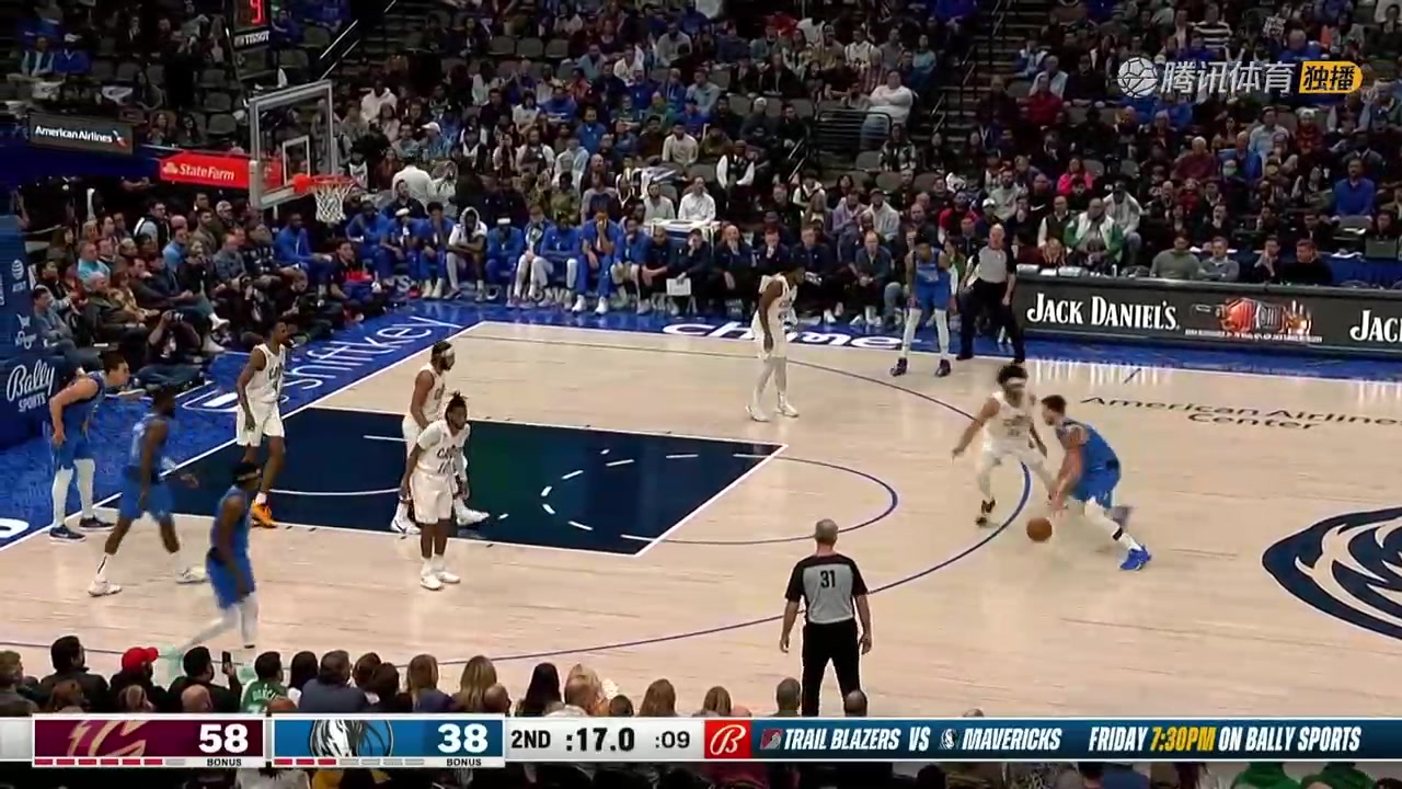 魔術(shù)師附體！東契奇神仙不看人背傳 畢竟周最佳助攻TOP10！